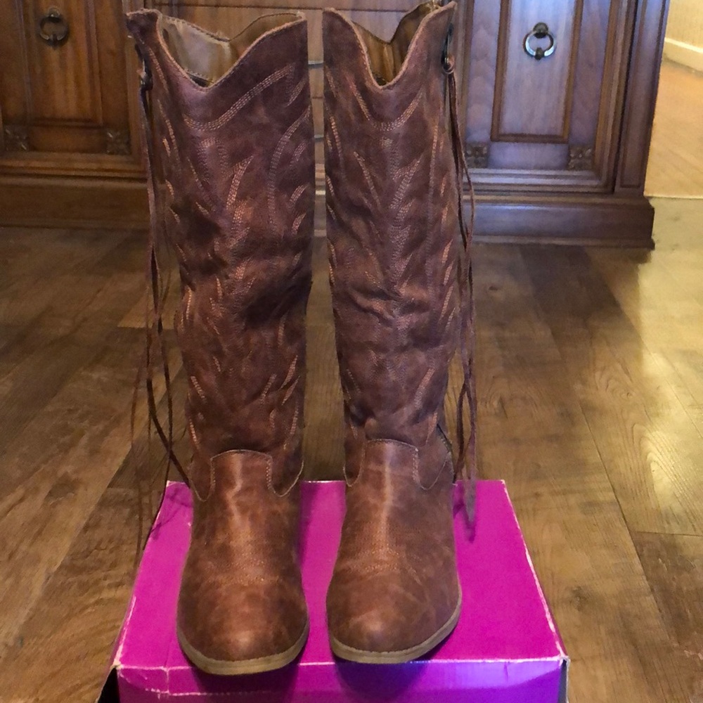 Brown Rampage Western Style Boots